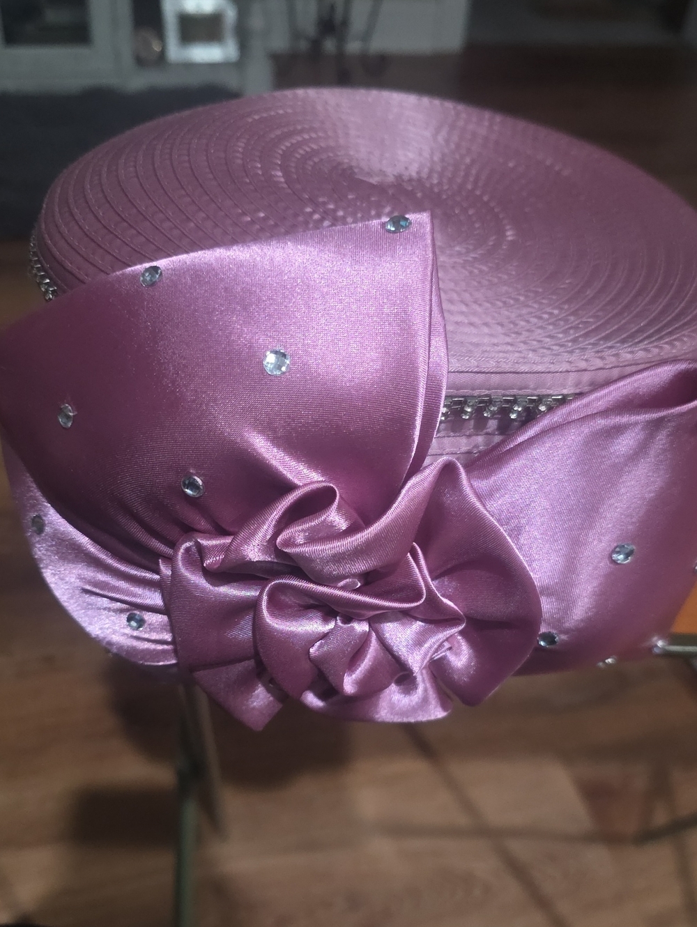 Satin Floral Accent Women’s Headband in Mauve